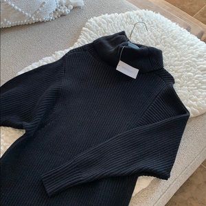 Banana Republic Long Turtleneck sweater S